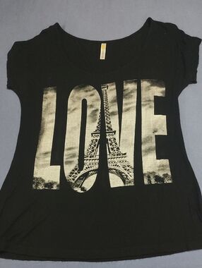 Ocasion Black Short Sleeve 'LOVE' Eiffel Graphic Tee